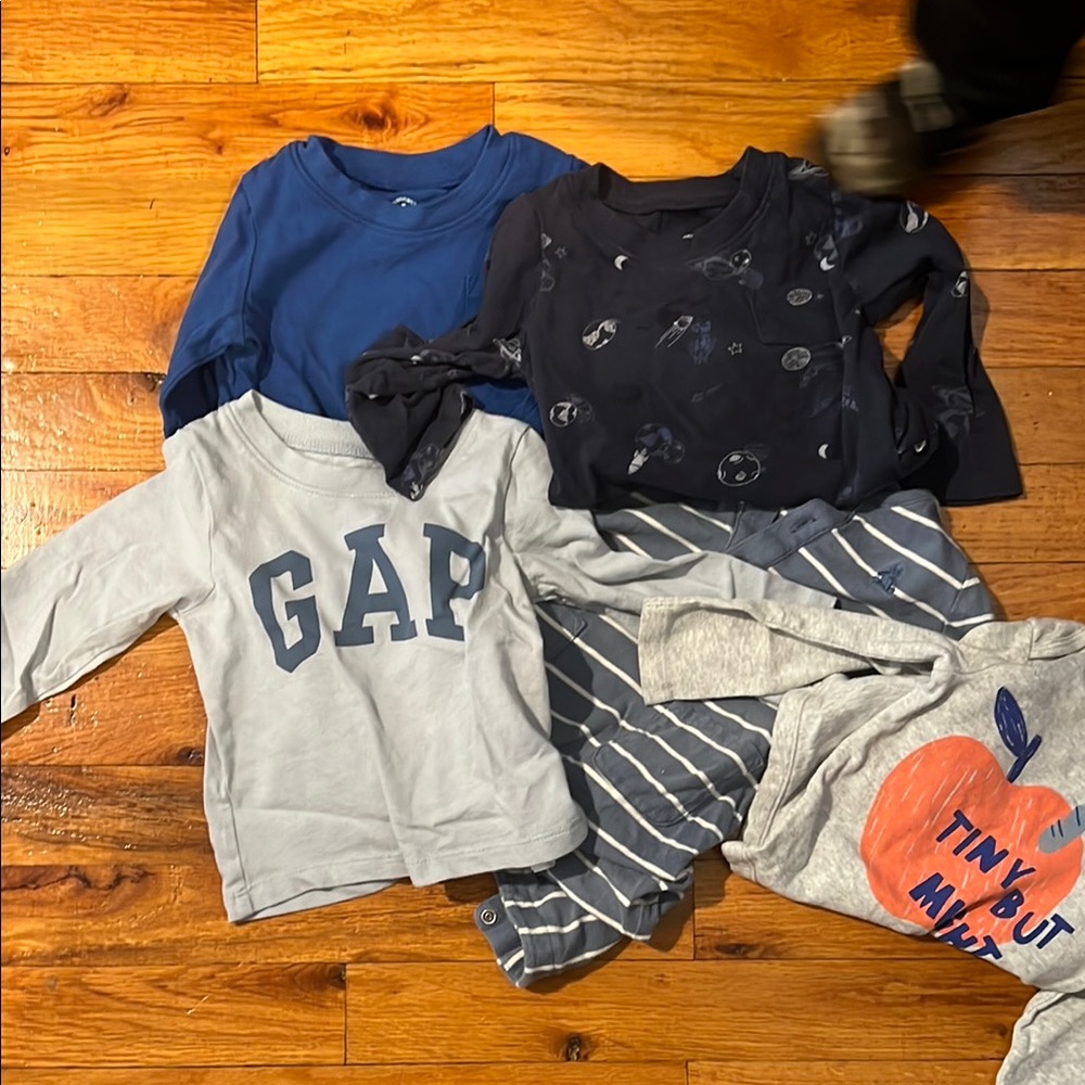 GAP Blue and Gray Long Sleeve Tees bundle 6-12 months